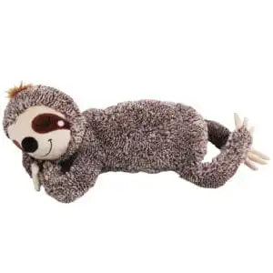 Pawise Oh My Sloth – Een bruine hondenknuffel luiaard met lange poten, een pieper en knispergeluid.